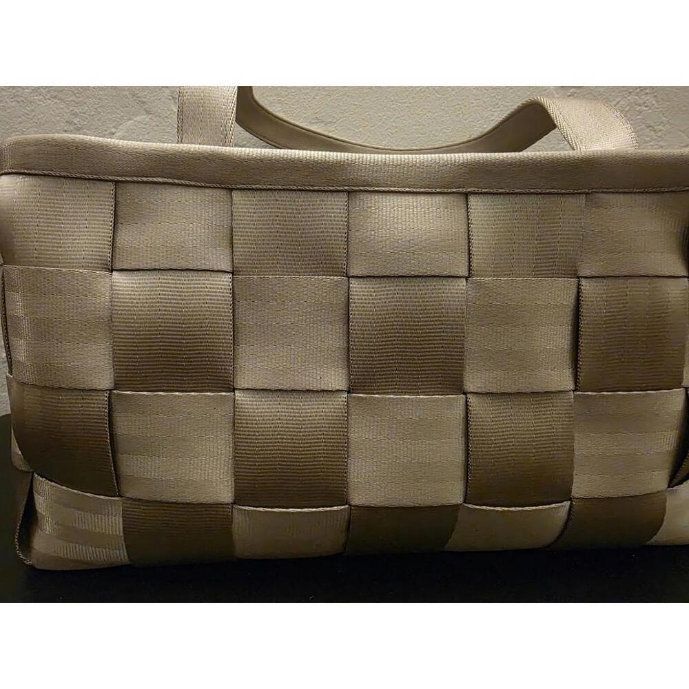 Harvey's Seatbelt Bag Purse Rare Color - Picture 2 of 9